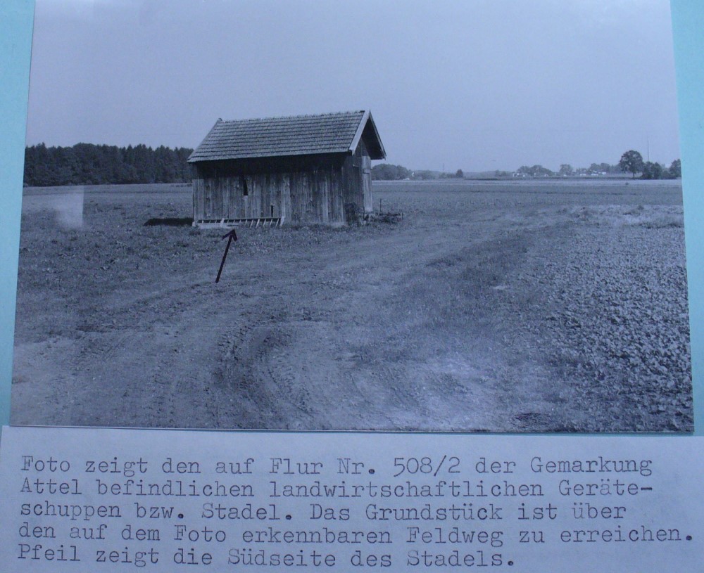 Alter Feldstadel im August 1987 vor dem Abriss